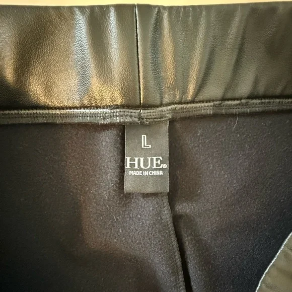 HUE women Sleek Black faux leather leggings size large - Picture 2 of 7